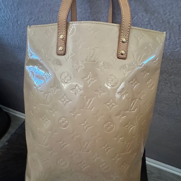 Louis Vuitton LV Tote Bag ReadeMM Beige Vernis